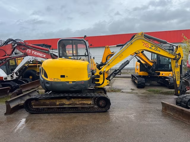 Pelle compacte Wacker Neuson 75 Z3 avec 2 godets