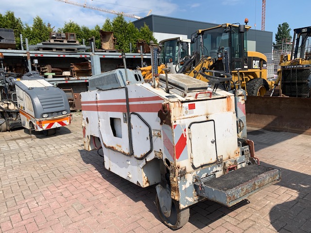 Wirtgen W 350 – 1